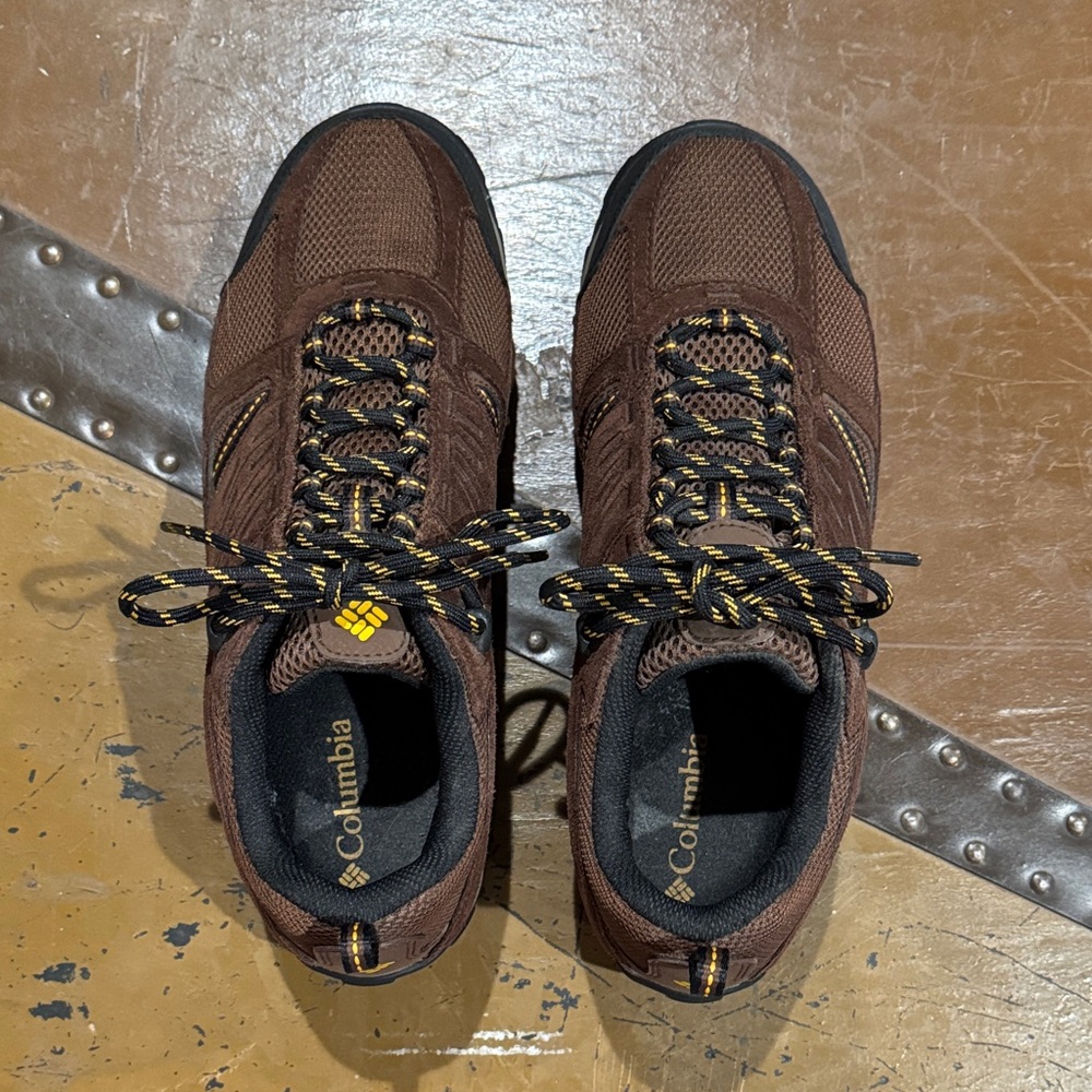 Columbia Men's Brown and Black Waterproof Hiking Shoes M 9.5